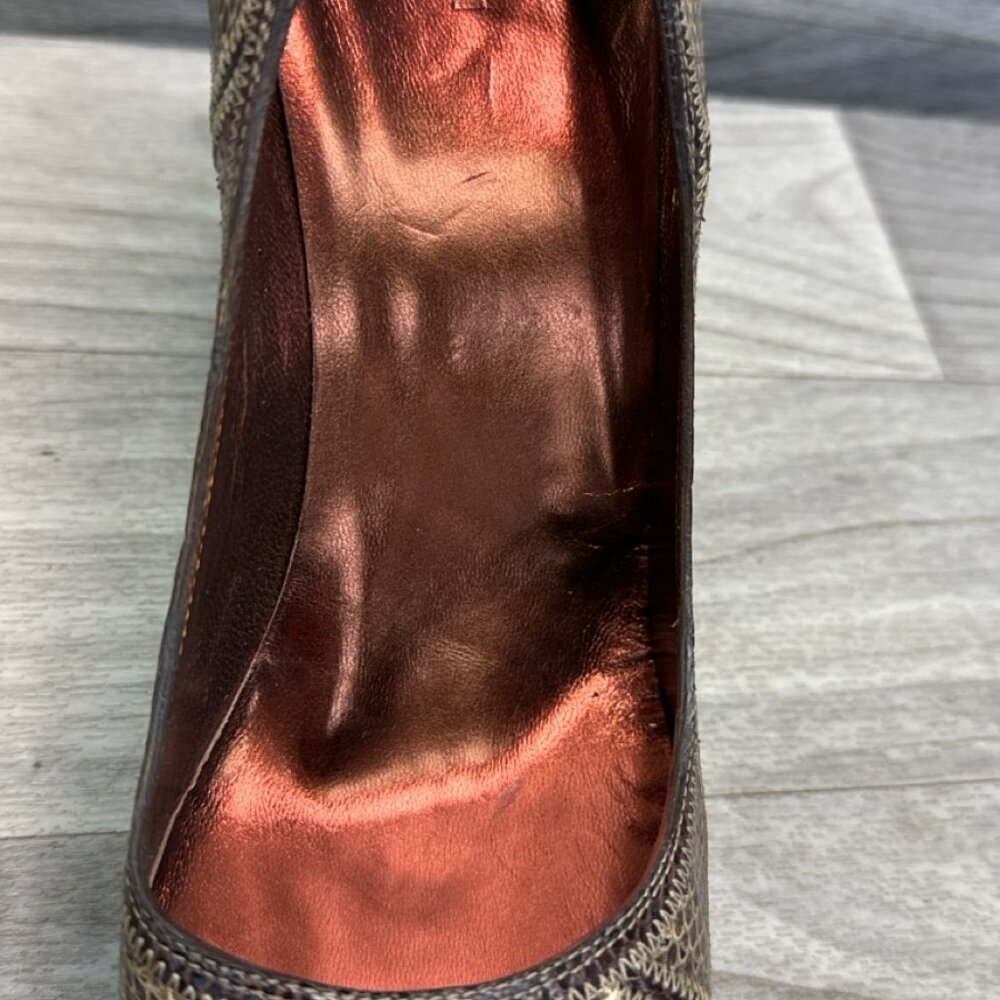 Gucci Metallic Python Embossed Leather Platform P… - image 8